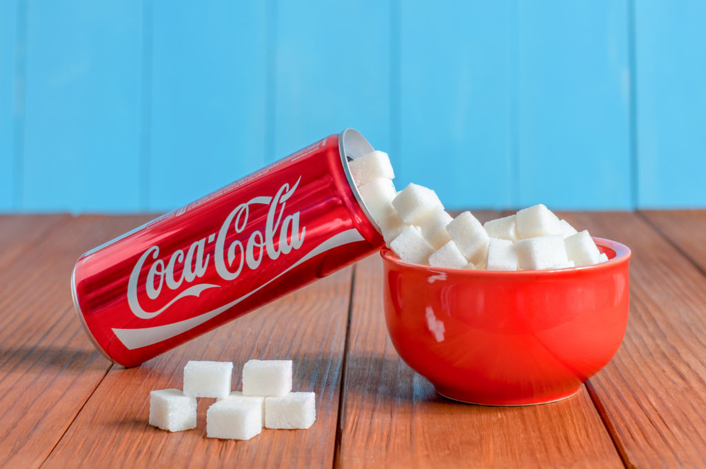 可口可乐含有大量的糖